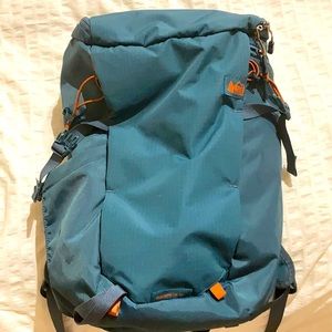 REI Co-op Ruckpack 18L
